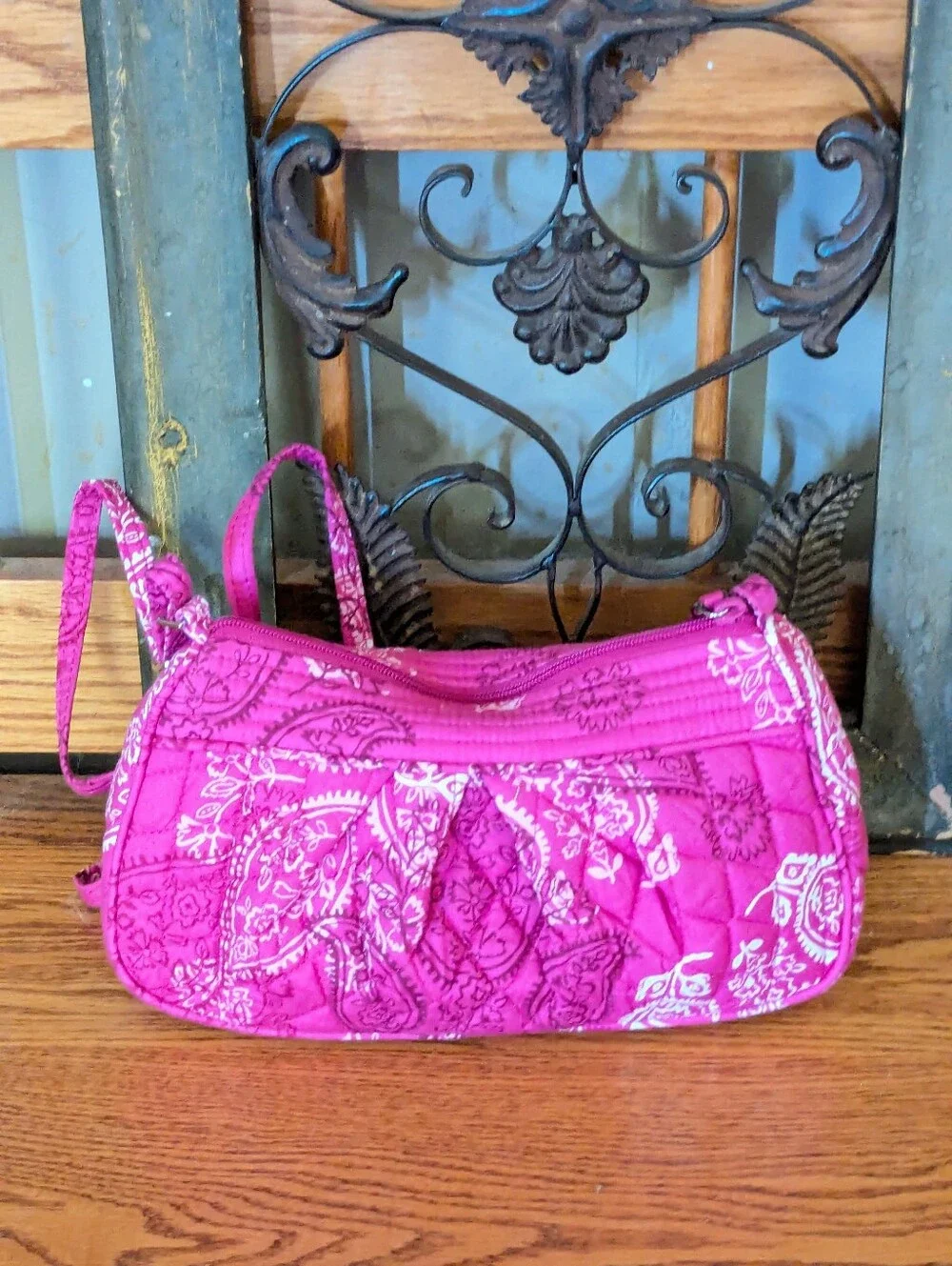 NWT Vera Bradley Pink Paisley Frannie Crossbody Bag
